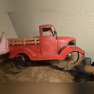 Metal Farm Truck Decor 21x10x11 Believe It Is A Gerson, But No Tags, Quality